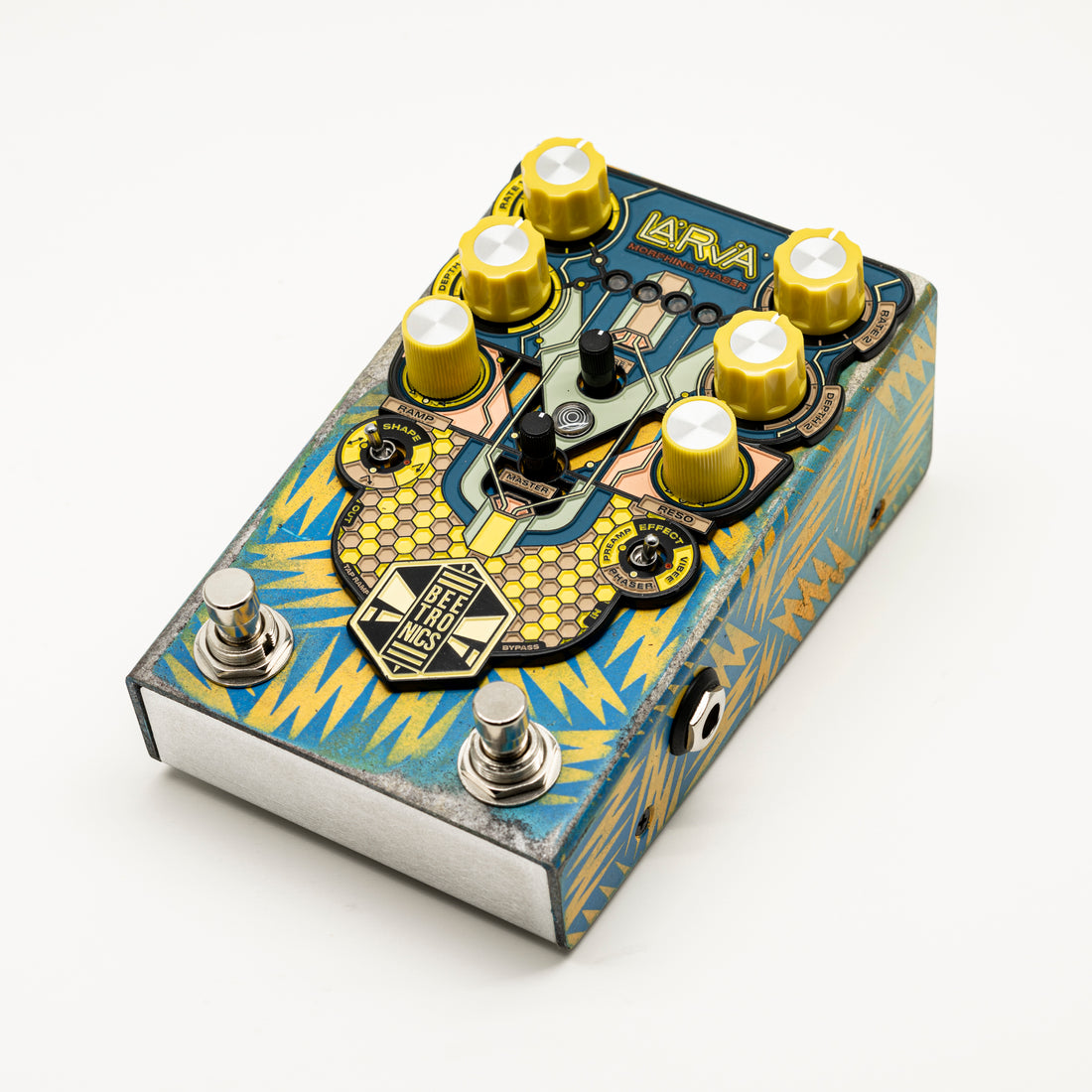 LARVA Morphing Phaser • Custom Shop • 0001