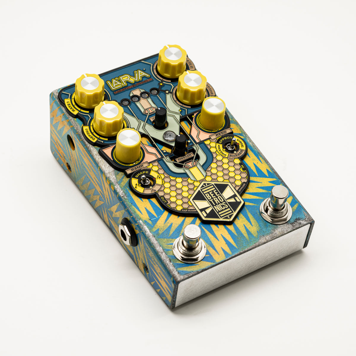 LARVA Morphing Phaser • Custom Shop • 0001
