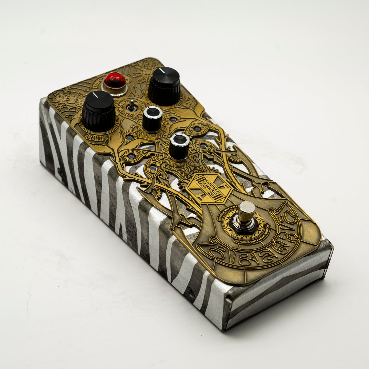 Abelha Tropical Fuzz • Custom Shop <p> AB0081