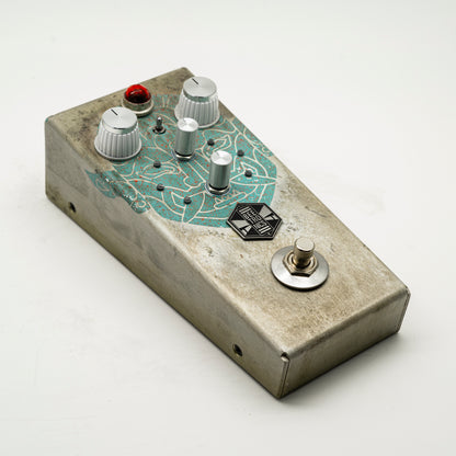 Abelha Tropical Fuzz • Custom Shop <p> AB0098