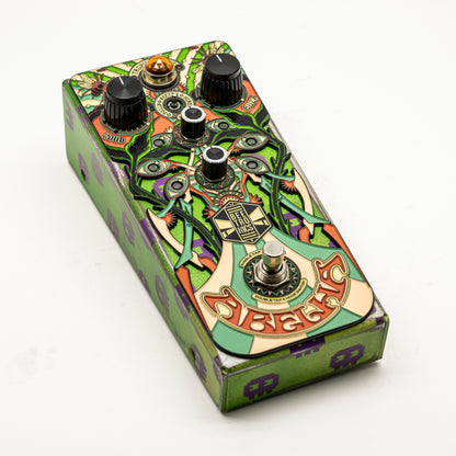 Abelha Tropical Fuzz • Custom Shop • 8-Beet Skull 2