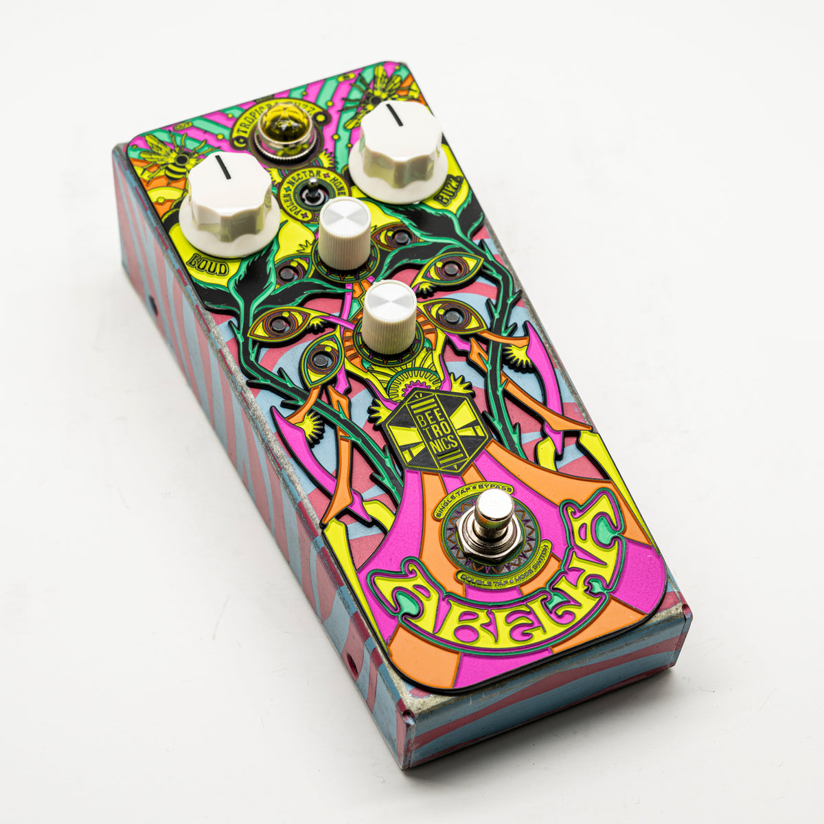 Abelha Tropical Fuzz • Custom Shop • AB0818