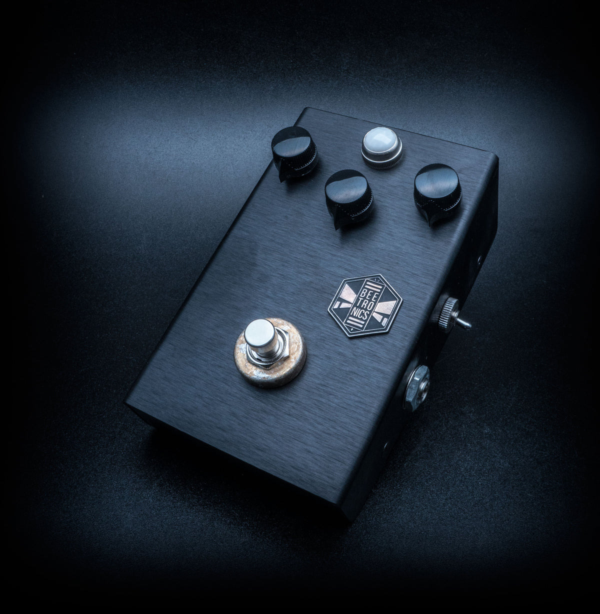 Octahive -  <p>Black Limited Edition